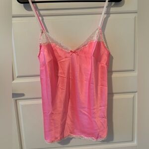 Victoria’s Secret lace pink cami!!💞